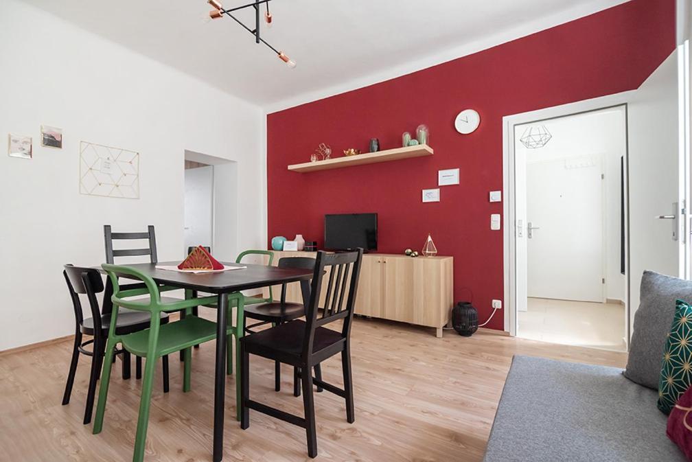 Colorful Apartment Facing Green Courtyard Wiedeń Zewnętrze zdjęcie